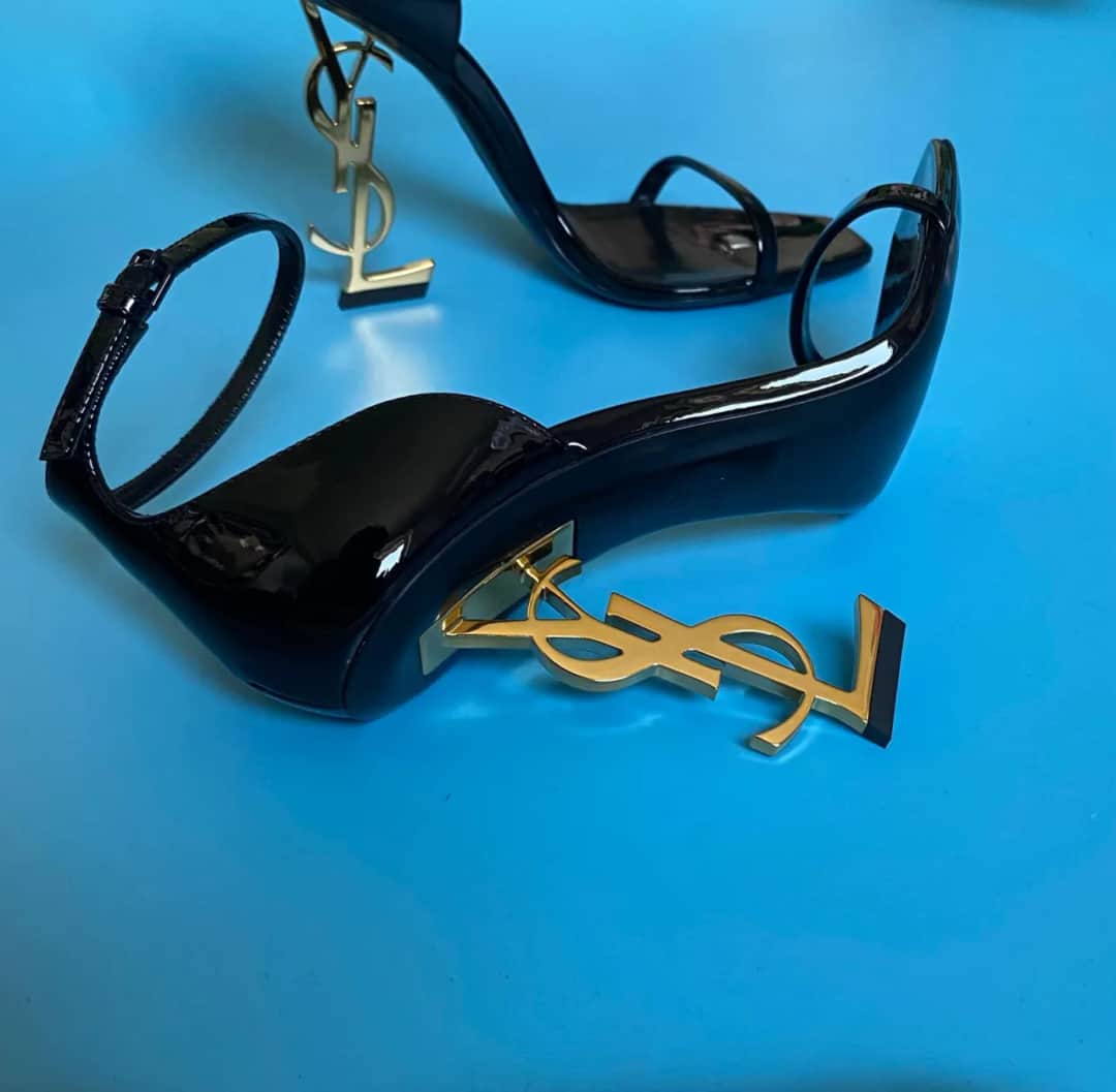 Buty YSL: czy warto inwestować w modne obuwie? - Kup YSL