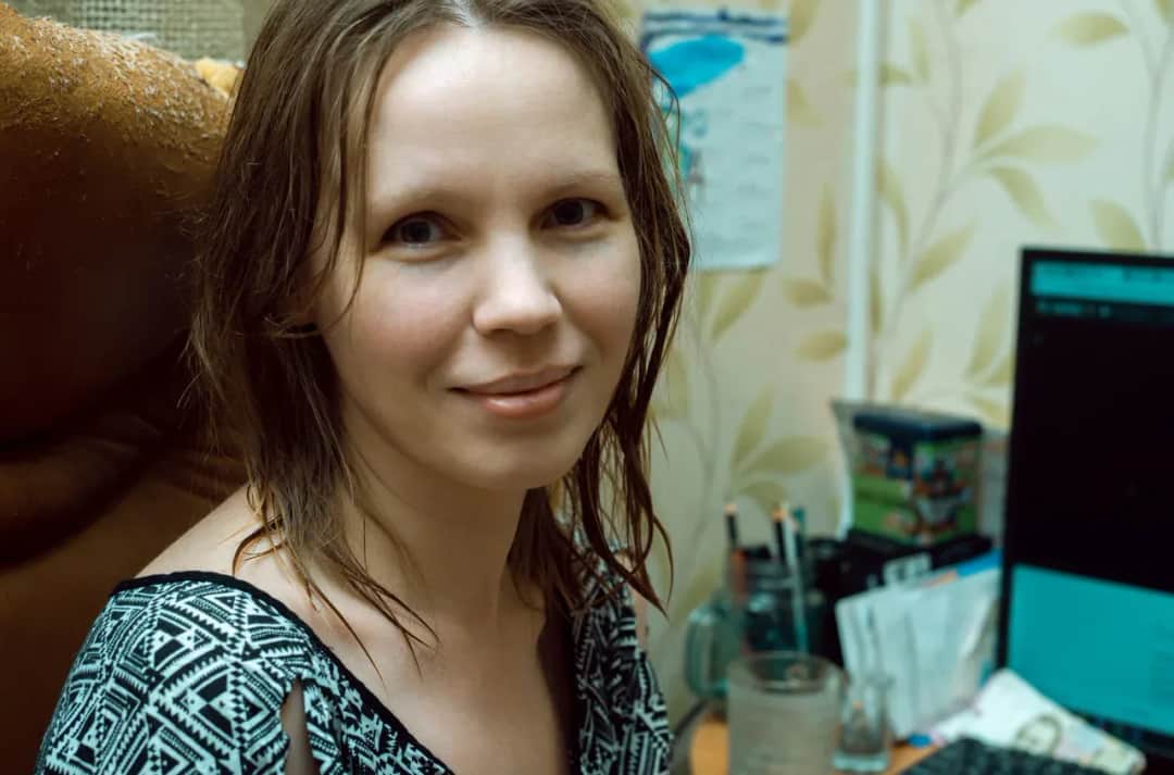 Dzień bez makijażu: jakie niesie ze sobą korzyści dla Twojej skóry?