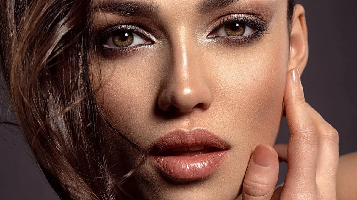 Makijaż oka brązowego - jakie cienie do brązowych oczu, makijaż dla brązowych oczu